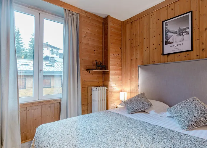 Le D'antoine - Centre De Hotell 3*